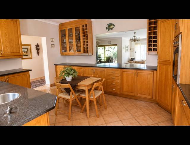 3 BEDROOM TOWNHOUSE FOR SALE IN THREE RIVERS PROPER